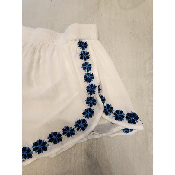 RAGA White Embroidered Shorts Women SZ Large - Picture 4 of 10
